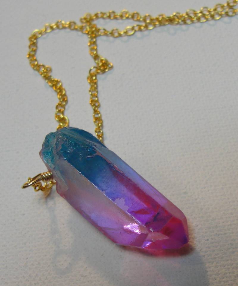 (6 Stück Blau Und Rosa Kristall Auf 14 K Gold Gefüllt Kette Draht. Etwa 30" Lange Kette von EmeraldeEnterprises