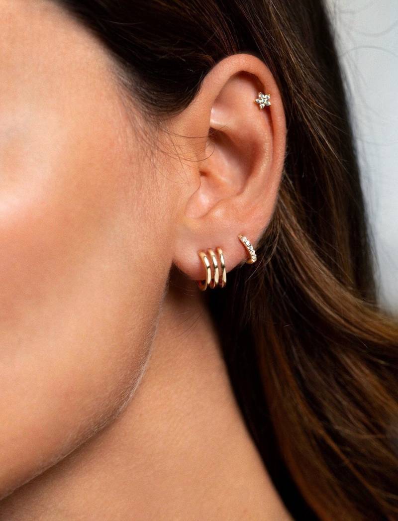 Dreifach Creolen Ohrringe - Gold Huggie Mini Kleine von EmeryStudioJewelry