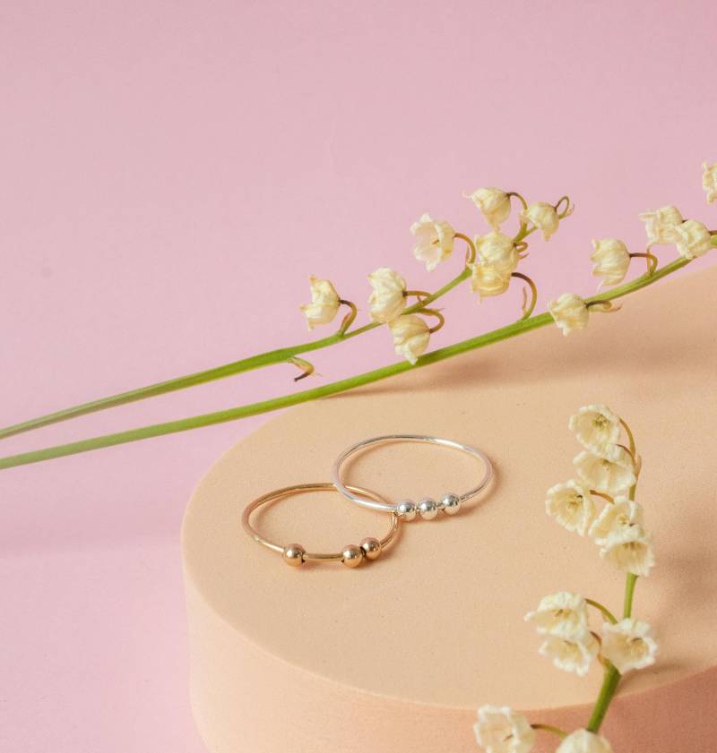 Angst Fidget Ring | Sorgen Meditation Perlenring Achtsamkeit Geschenk Für Sie von EmeryandOpal