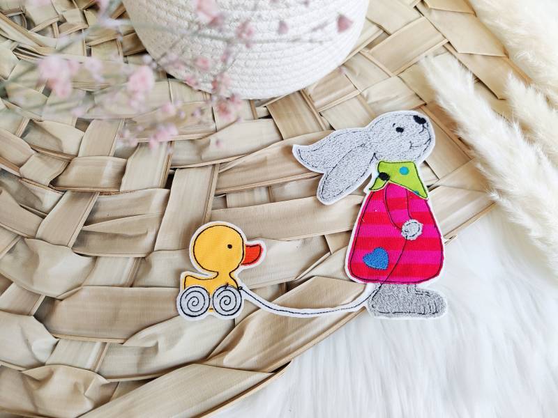 Hasenmädchen Mit Kleiner Ente Auswahl An Hasen Siehe Auswahl/Fotos von ETeast2011