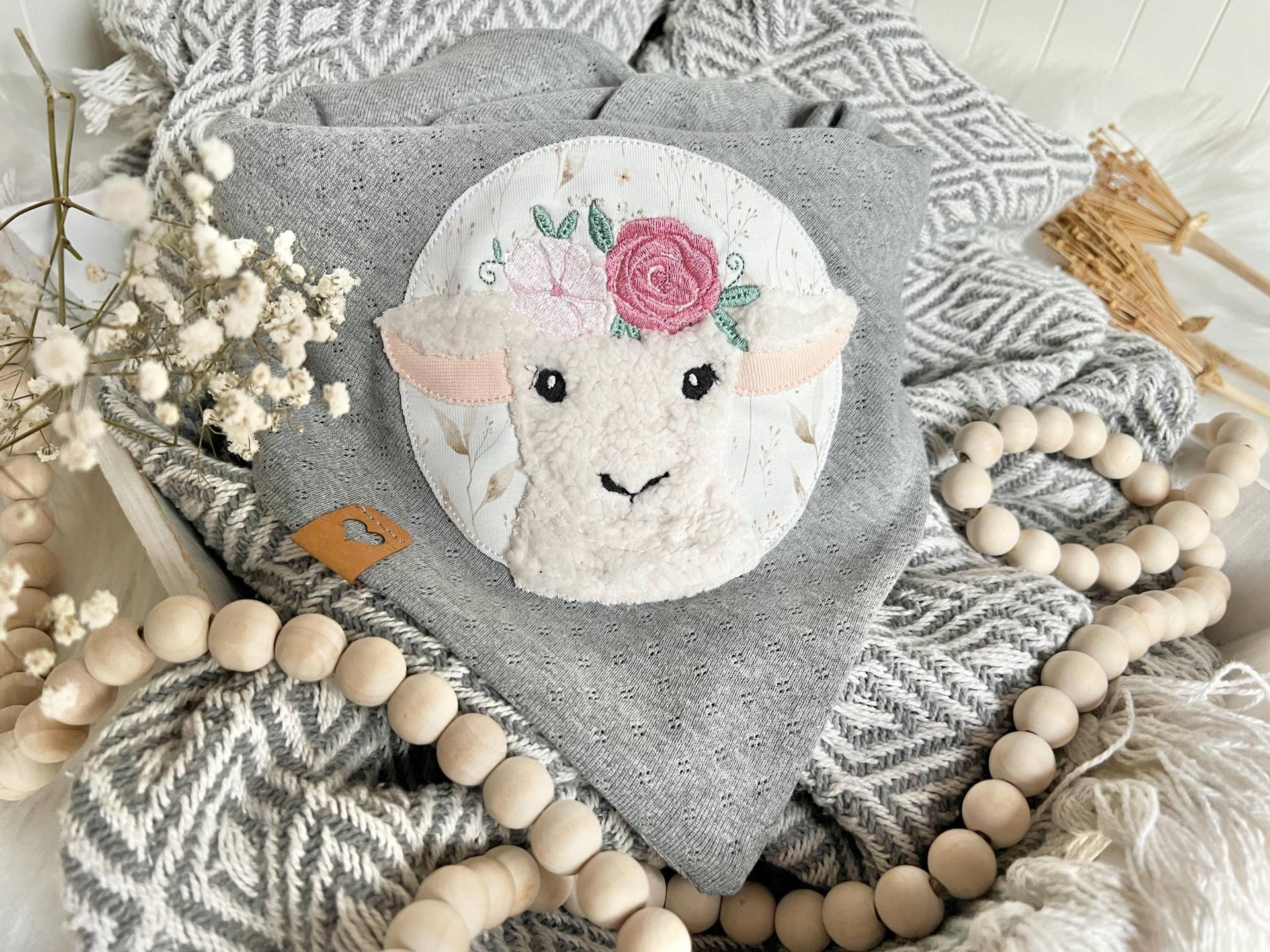 Boho Schaf Halstuch von EmiliasTraumwerkstat