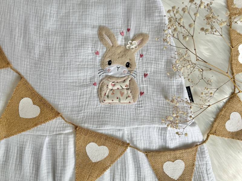 Hase Leni Weiße Musselin Kleid Einschulung Wunschname von EmiliasTraumwerkstat