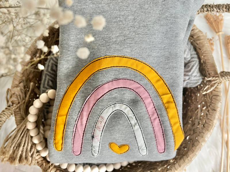 Regenbogen Rainbow Musselin Hoodie Gr. 104 - 152 von EmiliasTraumwerkstat