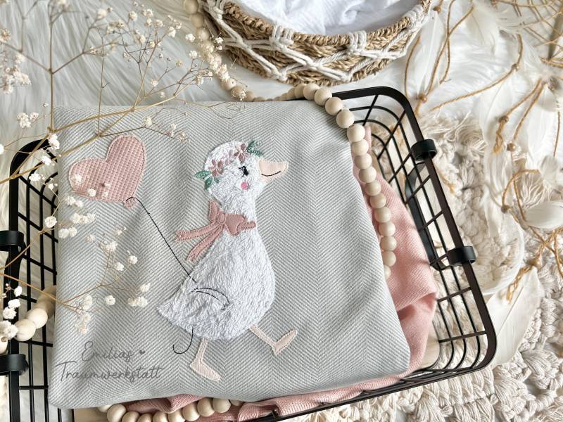 Süßer Fischgrät Gans Mädchen Hoodie 104 - 152 von EmiliasTraumwerkstat