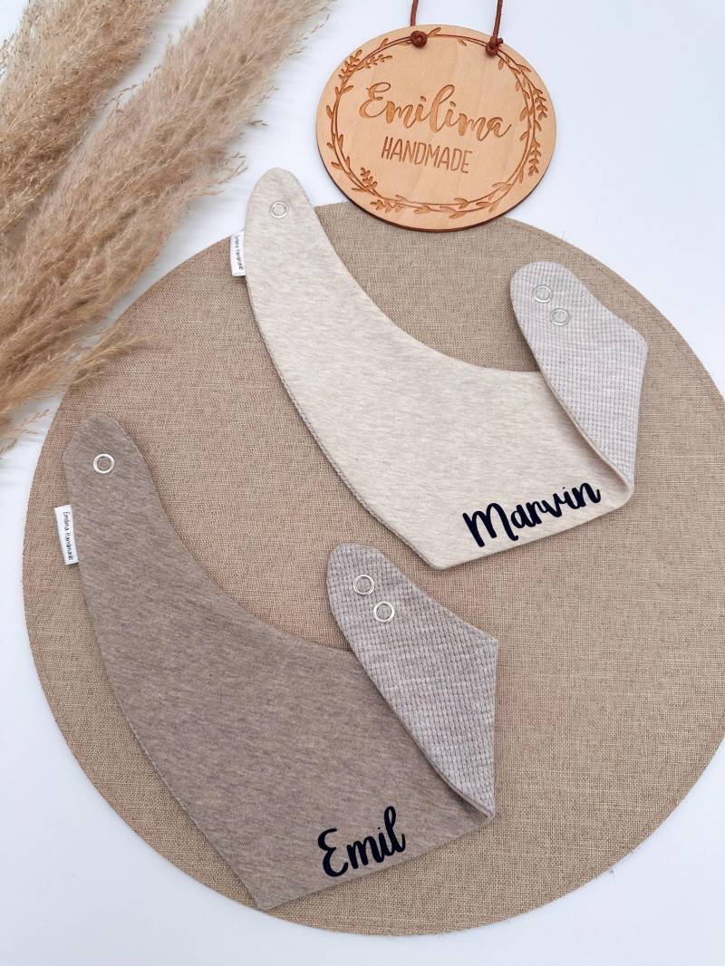 Halstuch Mit Namen Lätzchen Tuch Baby Dreieckstuch Kleinkind Uni Personalisiert von EmilimaHandmade