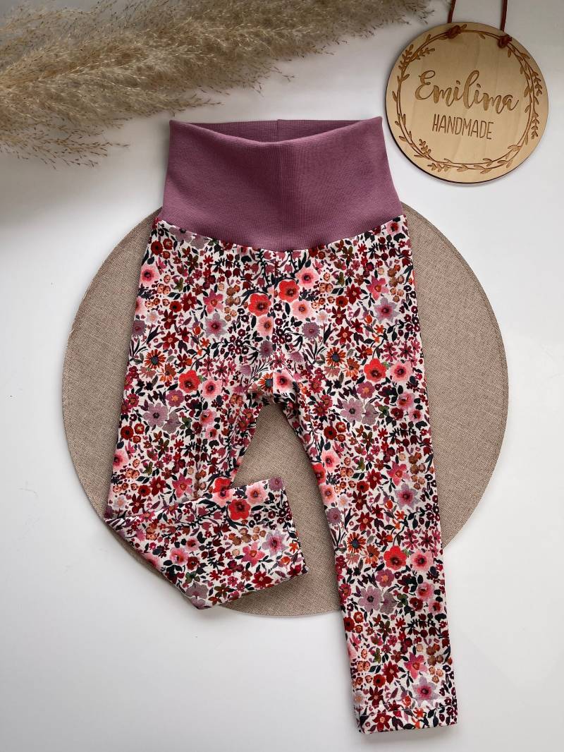 Leggins Aquarell Flowers Rot Altrosa Baby Mädchen Blumen von EmilimaHandmade