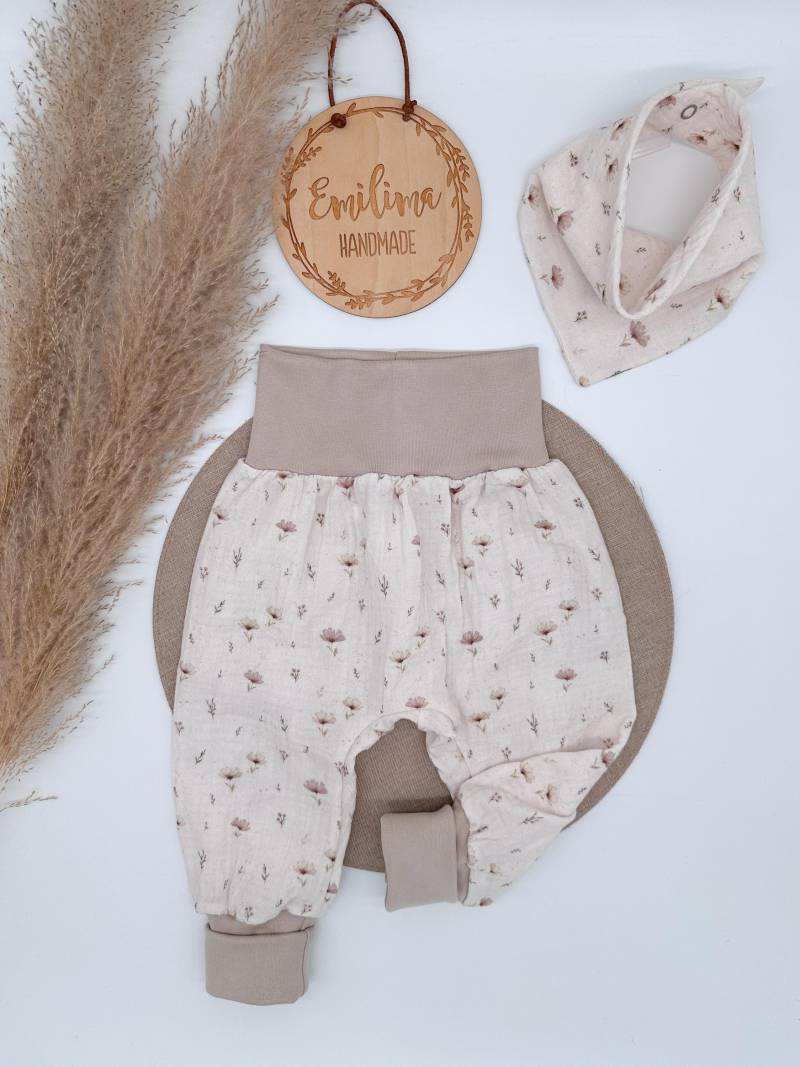 Set Aus Musselin Pumphose & Musselintuch Baby Kind von EmilimaHandmade