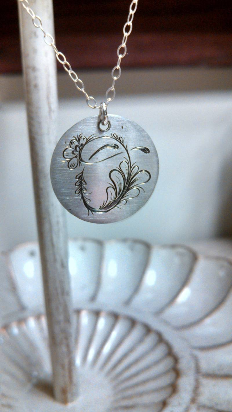 Hand Graviert, Erste Anhänger Hand Graviert, Erste Anhänger von EmilyJeanChristine