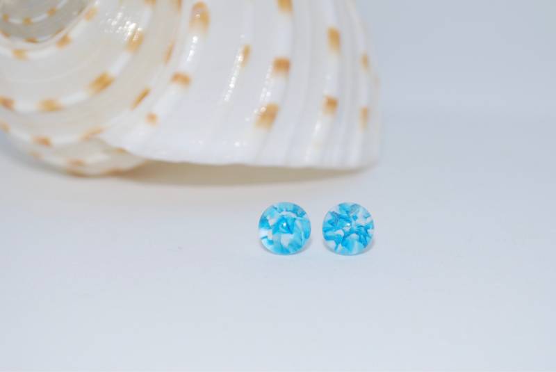 Blauer Himmel Handgefertigte Lampworked Glas Ohrstecker von EmilyJeanDesign