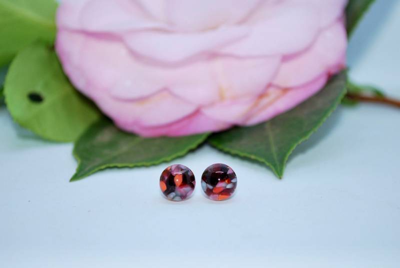 Date Night Handgemachte Glas Ohrstecker von EmilyJeanDesign