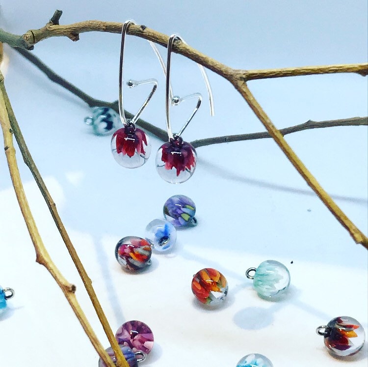 Handgefertigte Sterling Silber Und Lampworked Glas Austauschbare Tropfen Ohrringe von EmilyJeanDesign