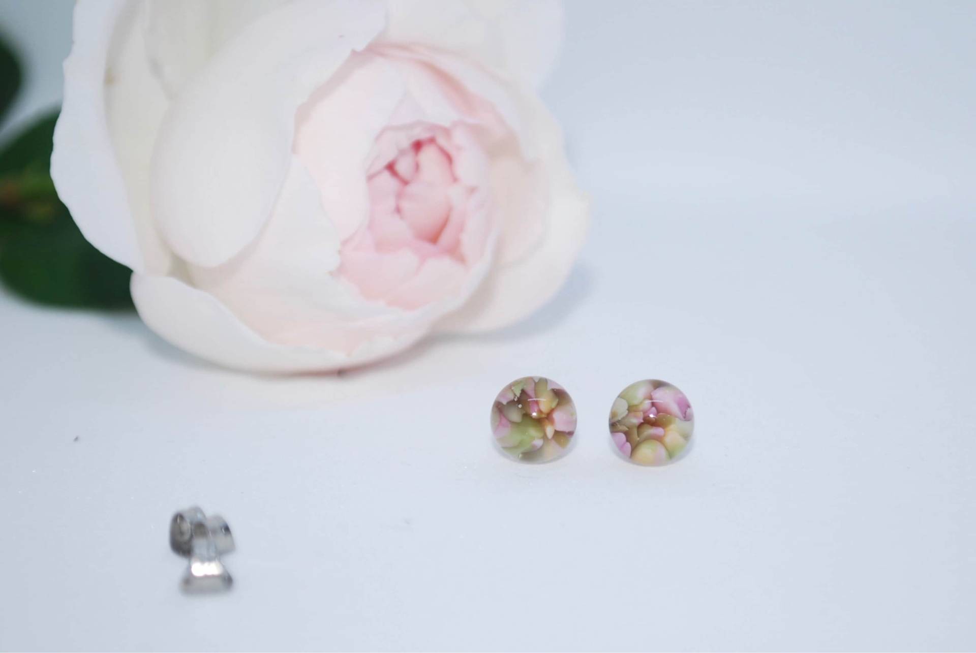 Vera Handgefertigte Glasohrstecker von EmilyJeanDesign