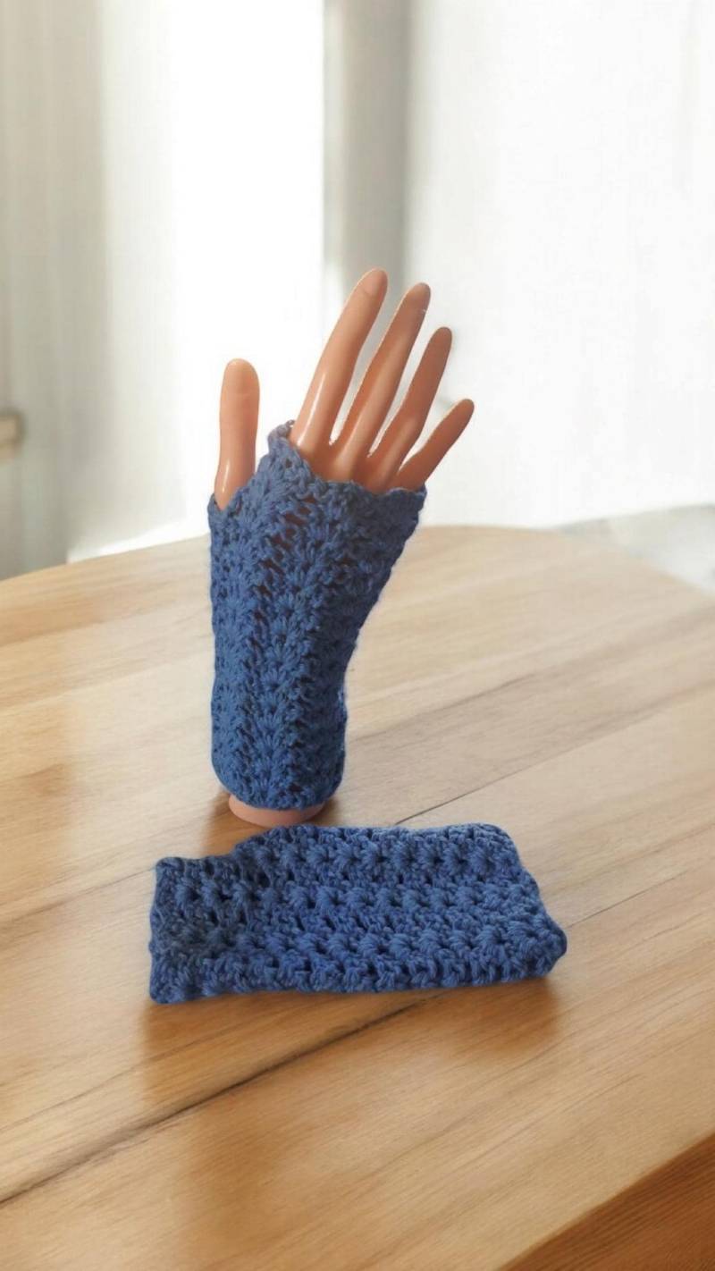Leichte Damen Handstulpen/Fingerlose Handschuhe von EmilyLouCreations