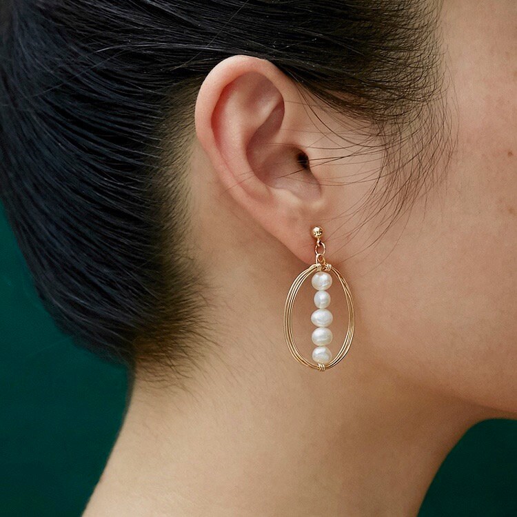 Perlen Ohrringe, Goldene Baumeln Geschenk Für Sie Perlen Ohrringe, Goldene Baumeln Geschenk Für Sie von EmilyandElena