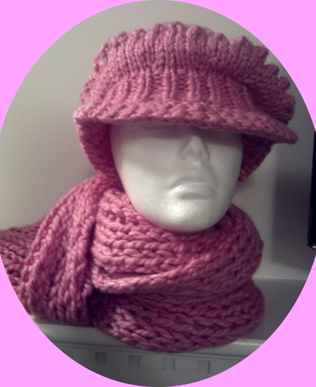 Emma Serenade Gestrickte Mütze Emma Serenade Gestrickte Mütze von EmmaDavisBoutique