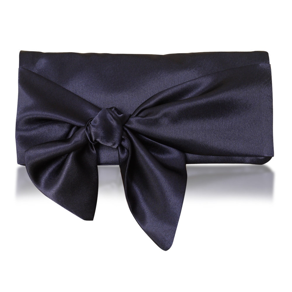 Navy Oder Schwarz Satin Clutch Handtasche Mit Schleife, Mutter Der Braut Hope Navy Oder Schwarz Satin Clutch Handtasche Mit Schleife, Mutter Der Braut Hope von EmmaGordonLondon