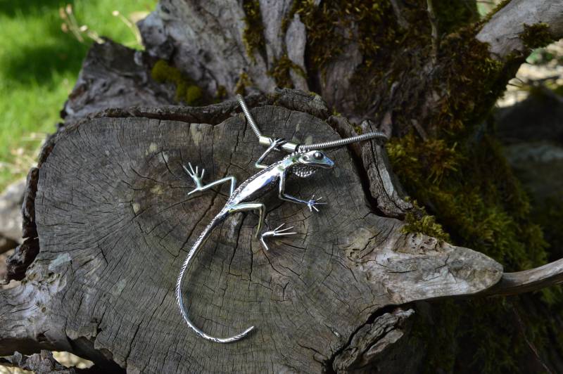 Eidechse Anhänger - Grüne Haube Halskette Sterling Silber Handgemachter Natur Inspirierter Schmuck Von Emma Keating von EmmaKeatingJewellery