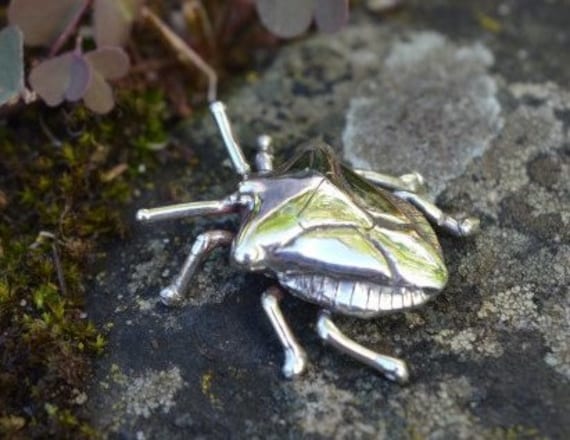 sterling Silber Anstecknadel - Bronze Shieldbug Käfer Brosche Lebensgroß Handgemachter Natur Inspirierter Wildtier Schmuck Von Emma Keating von EmmaKeatingJewellery