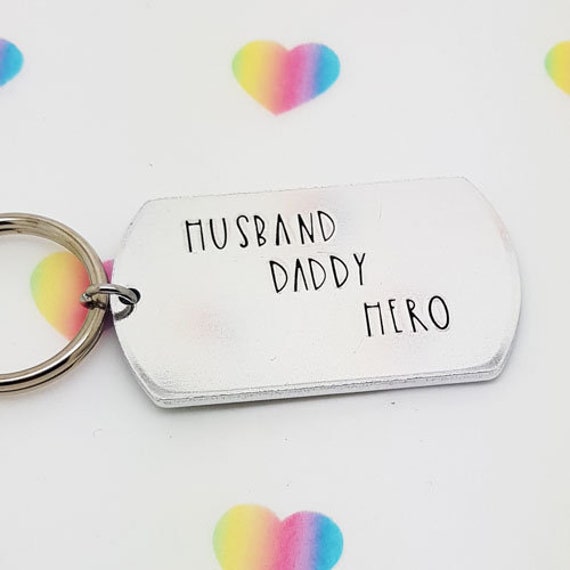 Ehemann, Papa, Held Schlüsselanhänger von EmmaStampedwithLove