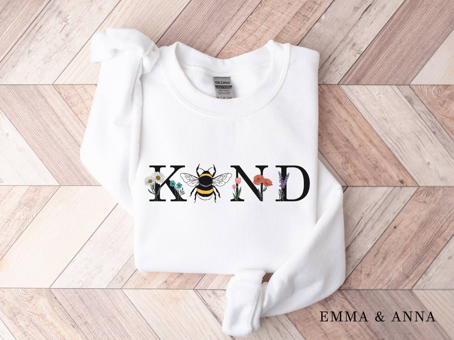 Bee Kind Sweatshirt, Be Crewneck Inspirational Sweatshirt Für Frauen, Positiv, Geschenk Sie, Save The Bees von EmmaandAnnaApparel