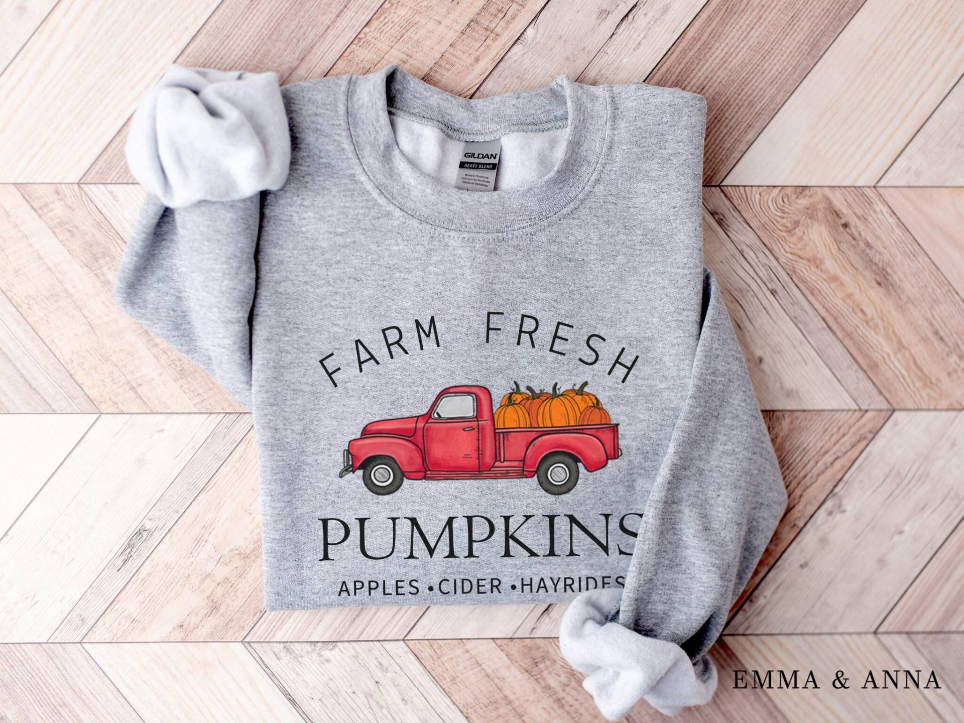 Farm Fresh Pumpkins Sweatshirt, Kürbis Herbst Sweatshirt Für Frauen, Crewneck, Aufnäher Shirts von EmmaandAnnaApparel