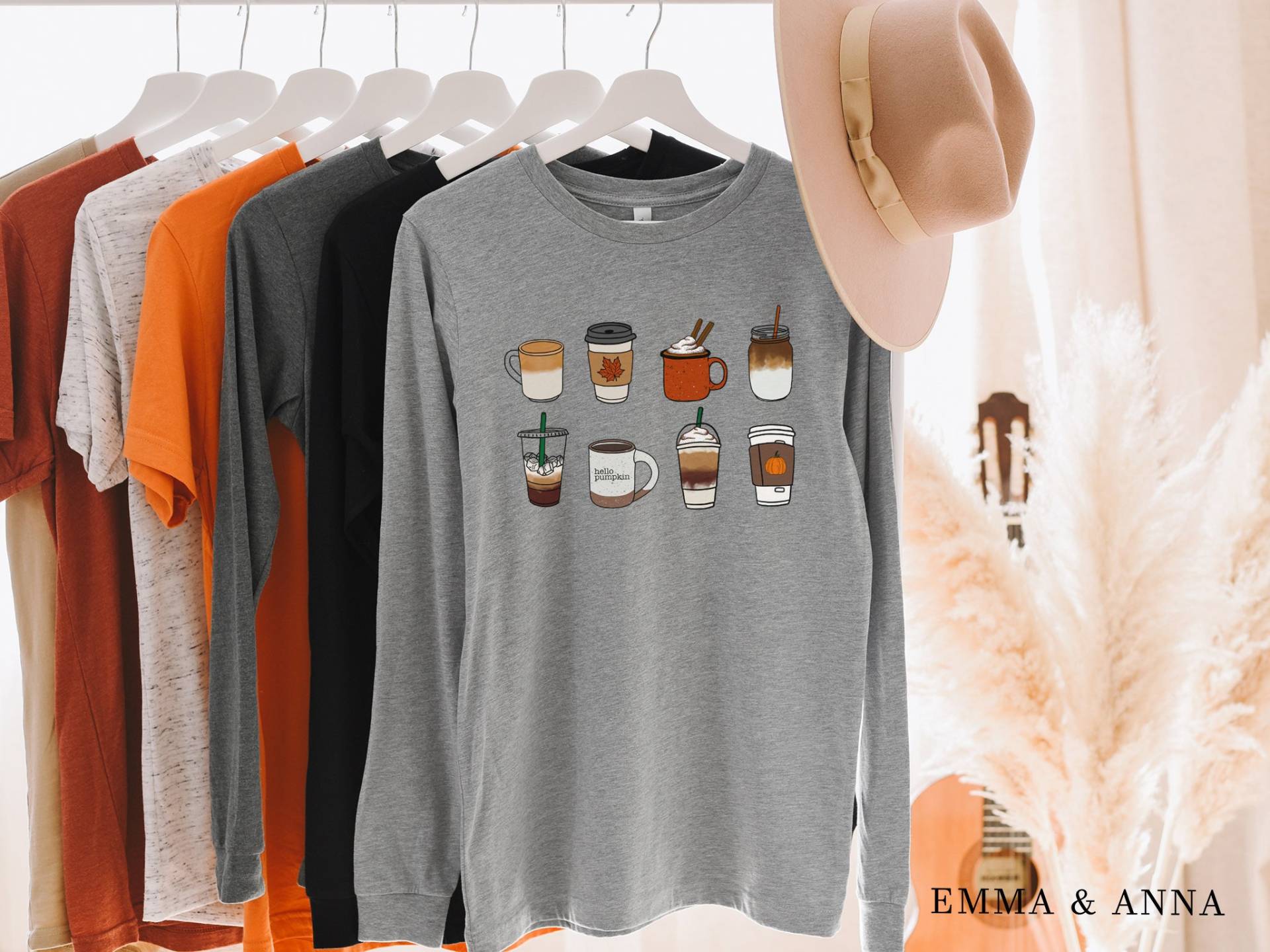 Herbst Shirt Für Frauen, Kaffee Shirt, T-Shirt, Langarm Kürbis Gewürz Halloween Crewneck, Thanksgiving von EmmaandAnnaApparel