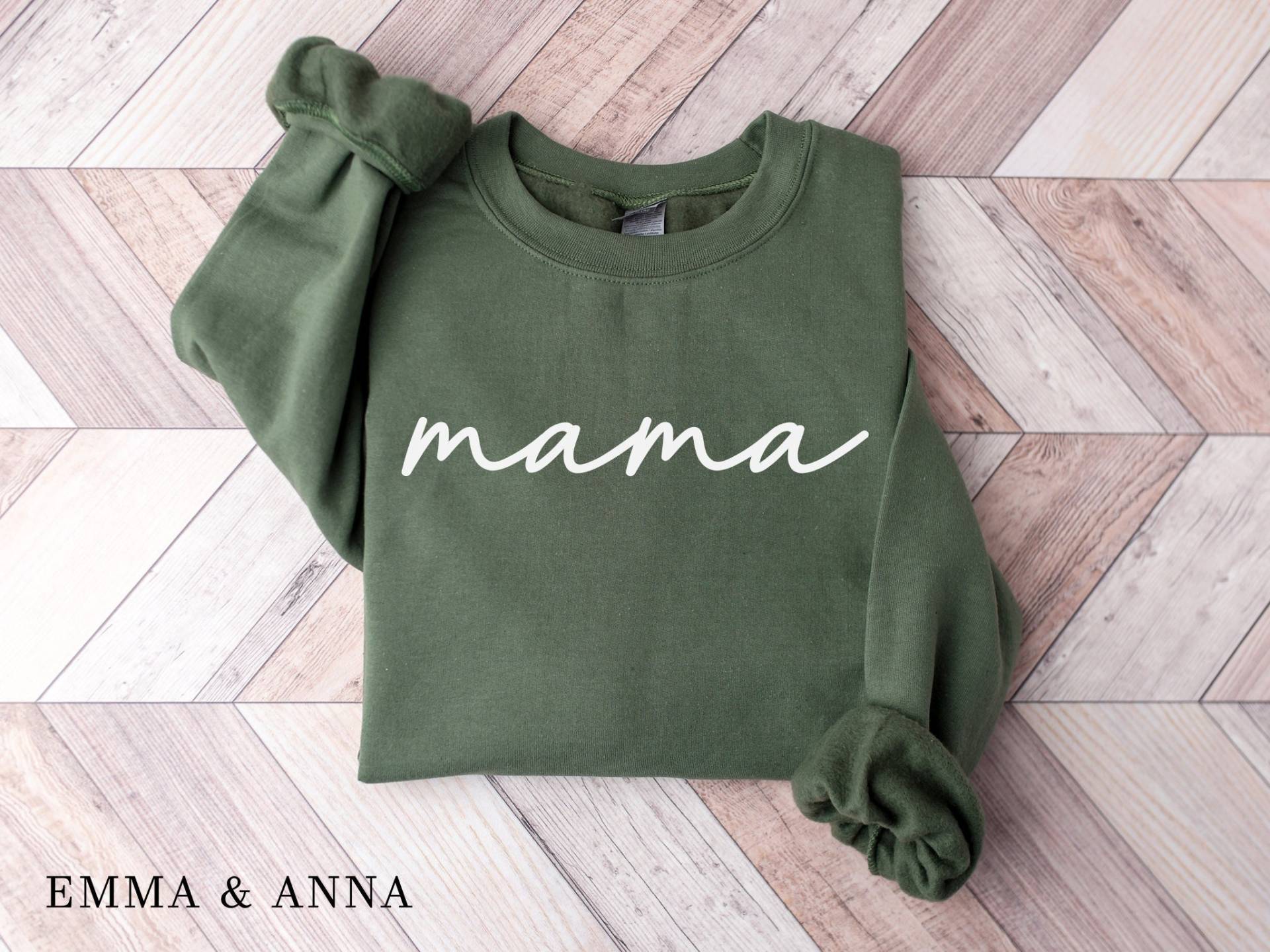 Mama Crewneck Sweatshirt, Muttertagsgeschenk, Neue Geschenk, Pullover, Zu Sein, Geschenk Für Mama, Shirt von EmmaandAnnaApparel