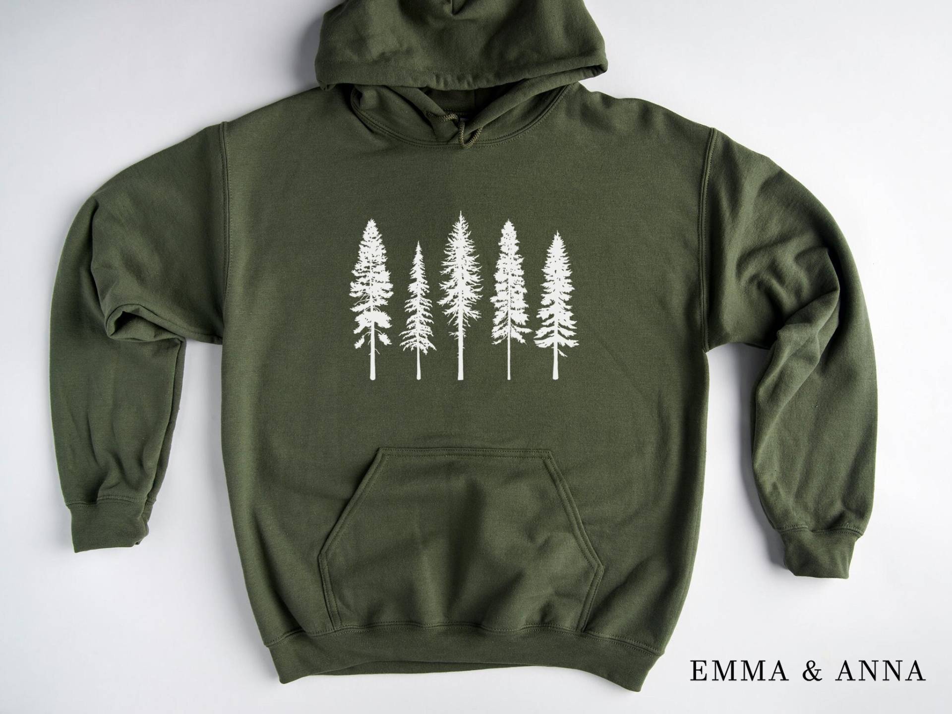 Pine Tree Hoodie, Evergreen Trees, Reise Sweatshirt, Geschenk Für Naturliebhaber, Camping, Wandern Shirt, Natur Crewneck Sweatshirt Frauen von EmmaandAnnaApparel