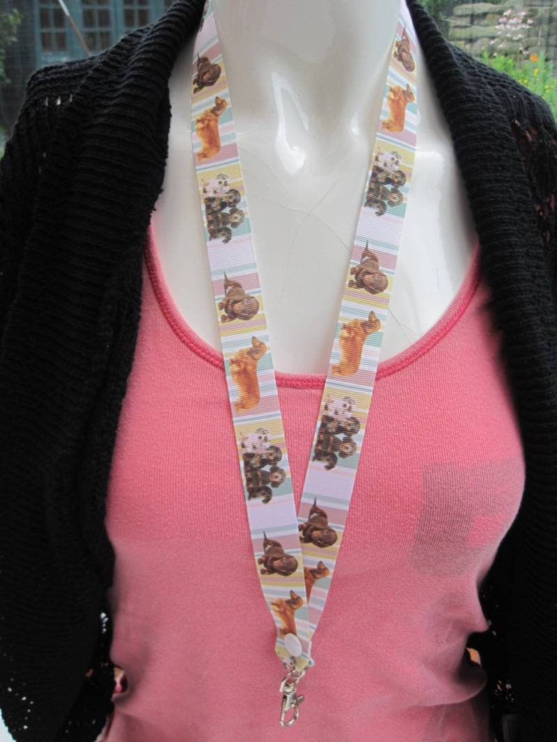 Dackel Wursthund Handgemachtes Schlüsselband Ausbrecher Id Halter Dackel Wursthund Handgemachtes Schlüsselband Ausbrecher Id Halter von Emmabeescrafts