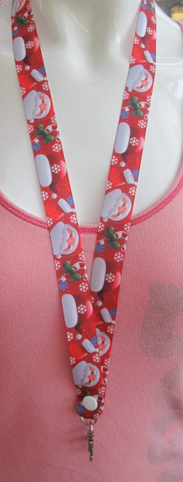 Schlüsselanhänger Weihnachtsmann, Pfeife, Schule Geschenk Weihnachten Ripsband von Emmabeescrafts