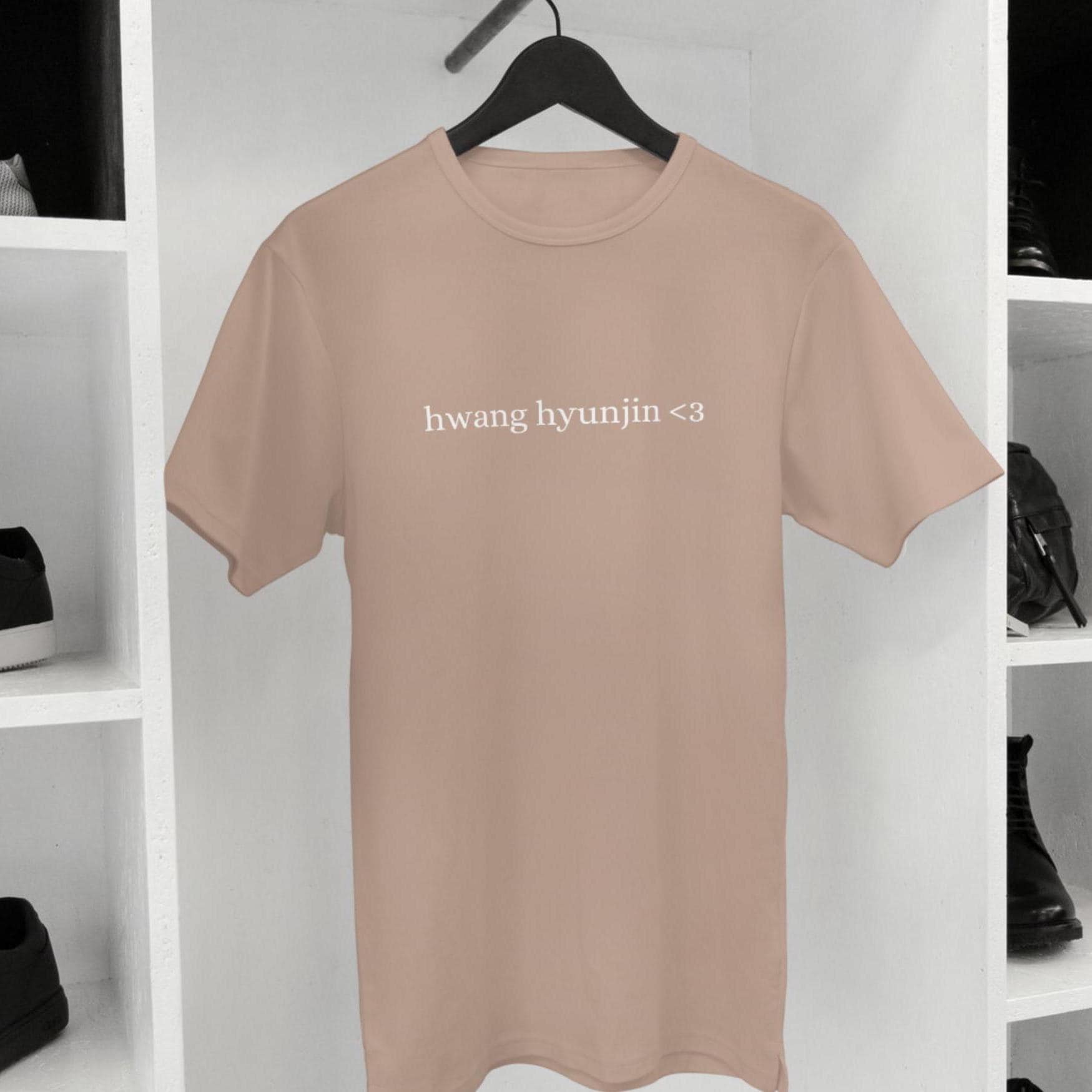 stray Kids Bias-T-Shirt | Bleib Minimal Merch Unisex-Shirt stray Kids Bias-T-Shirt | Bleib Minimal Merch Unisex-Shirt von EmmasMinimalMerch