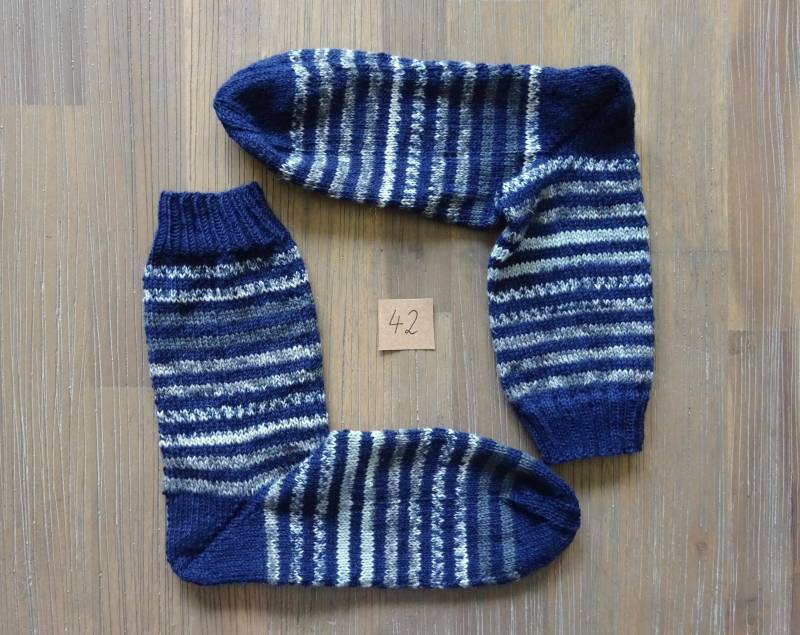Handgestrickte Wollsocken Gr. 42 Stricksocken, Wintersocken von EmmelotteHandmade