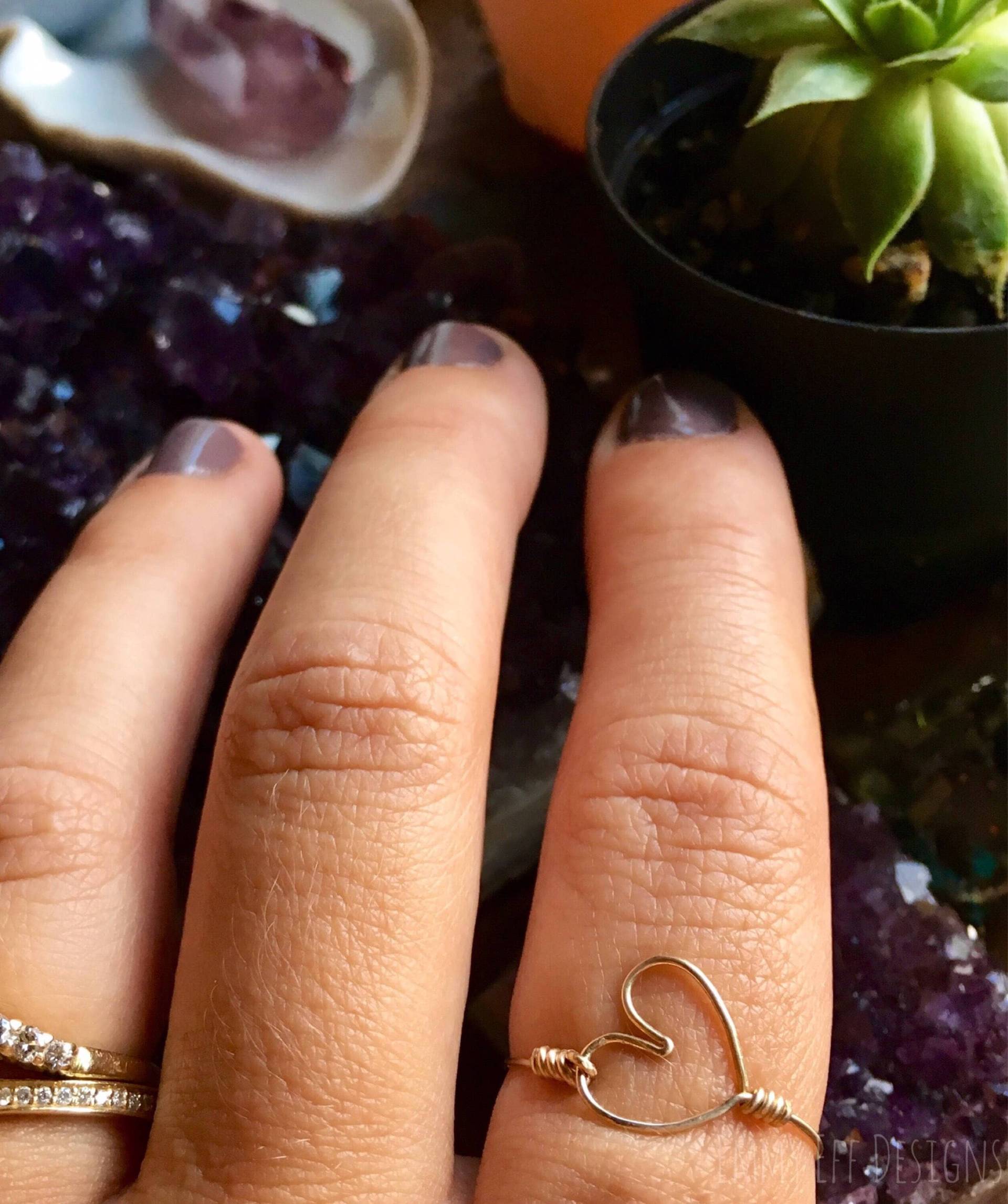 Drahtherz-Ring Erhältlich in Kupfer, Sterling Silber Und 14K Gold Filled Drahtherz-Ring Erhältlich in Kupfer, Sterling Silber Und 14K Gold Filled von EmmyEffDesigns