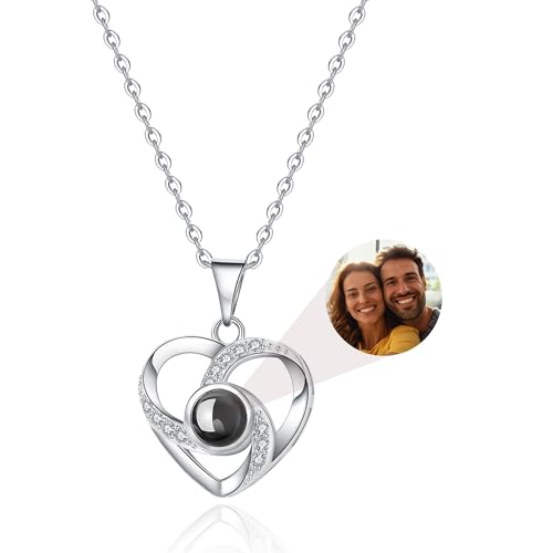 Emoragifou Personalisierte Kette mit Bild Projektion, Halskette Damen mit Foto im Anhänger, Personalisierte Geschenk für Frauen Freundin Ehefrau Mutter - Zum Geburtstag, Valentinstag & Weihnachten Emoragifou Personalisierte Kette mit Bild Projektion, Halskette Damen mit Foto im Anhänger, Personalisierte Geschenk für Frauen Freundin Ehefrau Mutter - Zum Geburtstag, Valentinstag & Weihnachten von Emoragifou