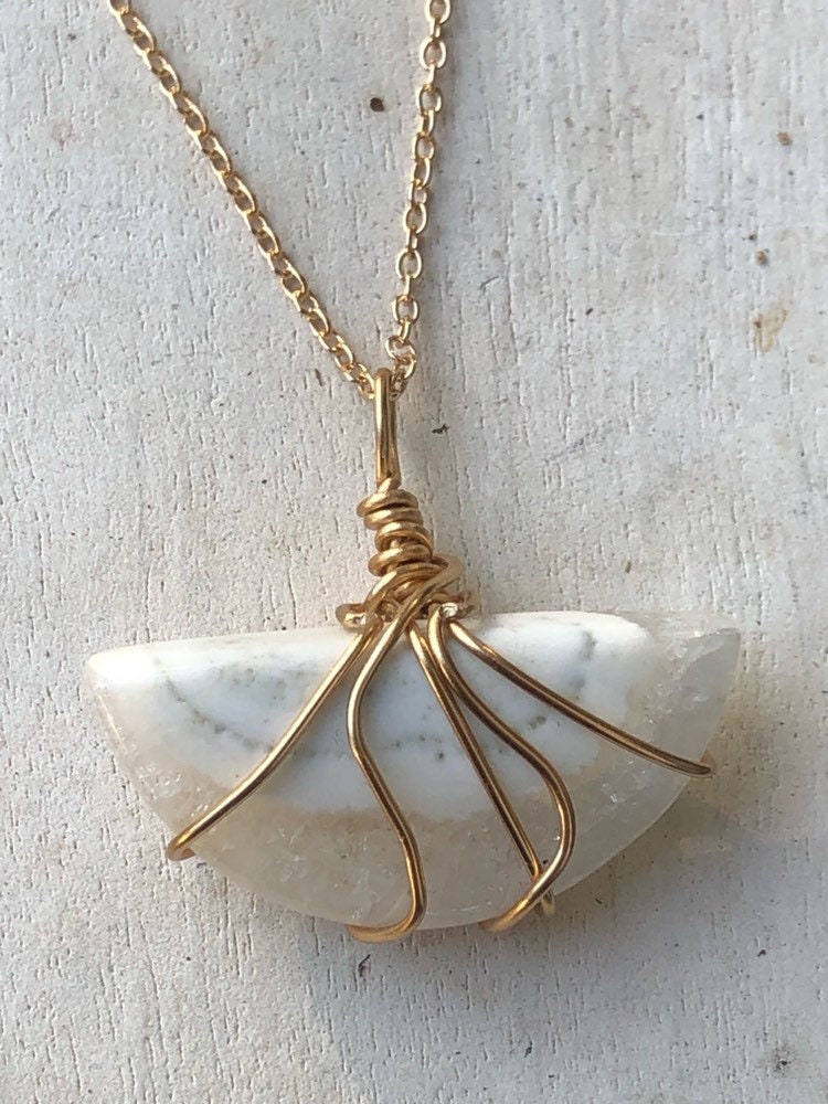 Solar-Quarz-Birne-Cabochon-Kette von EmpathMoonGems