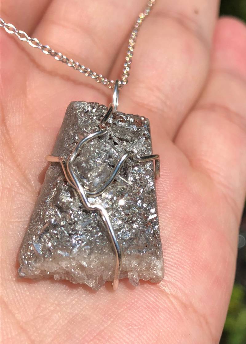 Titan Druzy Quarz Sterling Silber Halskette Titan Druzy Quarz Sterling Silber Halskette von EmpathMoonGems