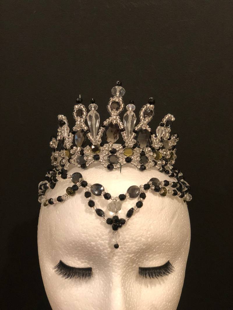 Tiara Mit Schwarzen Perlen Und Kristallen, Schwarzer Schwan von Empiretiaras