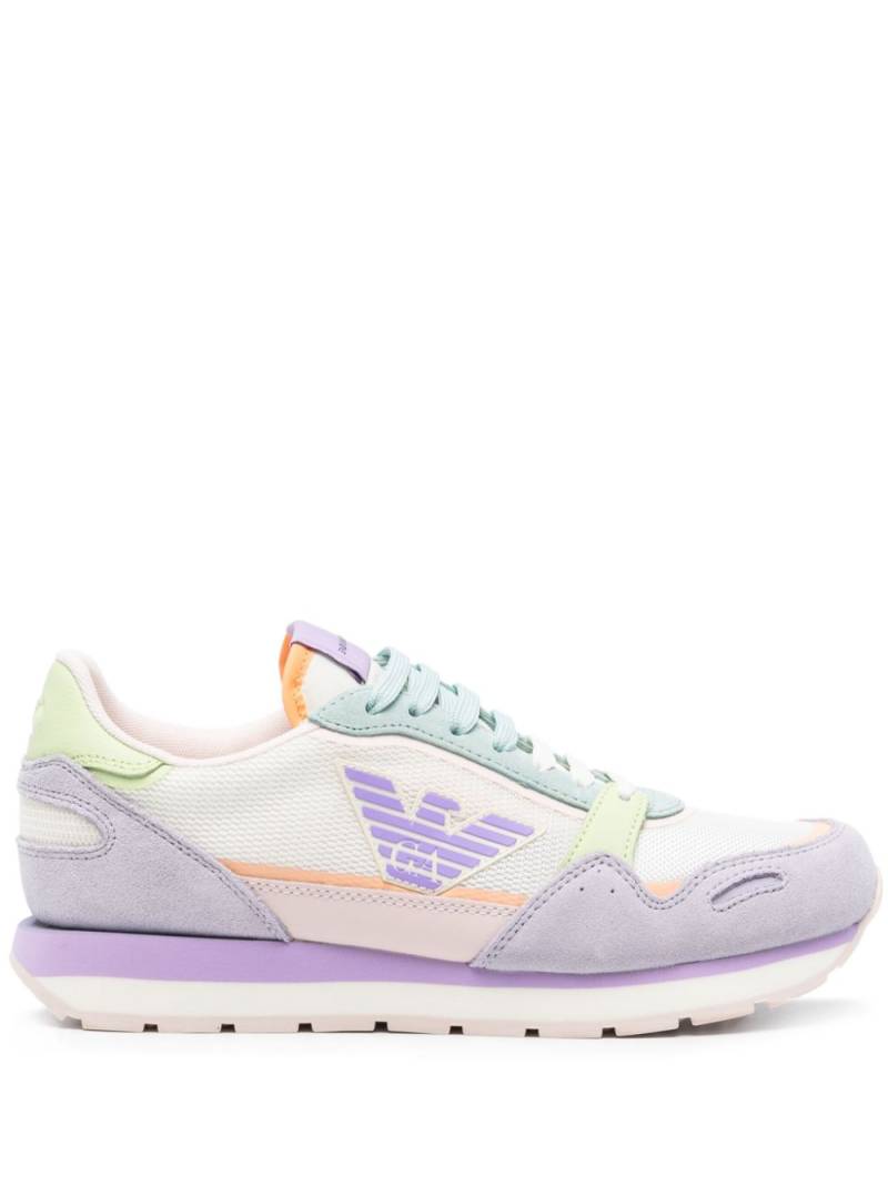 Emporio Armani Sneakers mit Logo-Patch - Violett von Emporio Armani