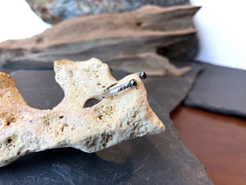 Offener Ring - Piercing Design Geschmiedet Aus Edelstahl Mit Struktur Gr.16 von EmporioPapageno