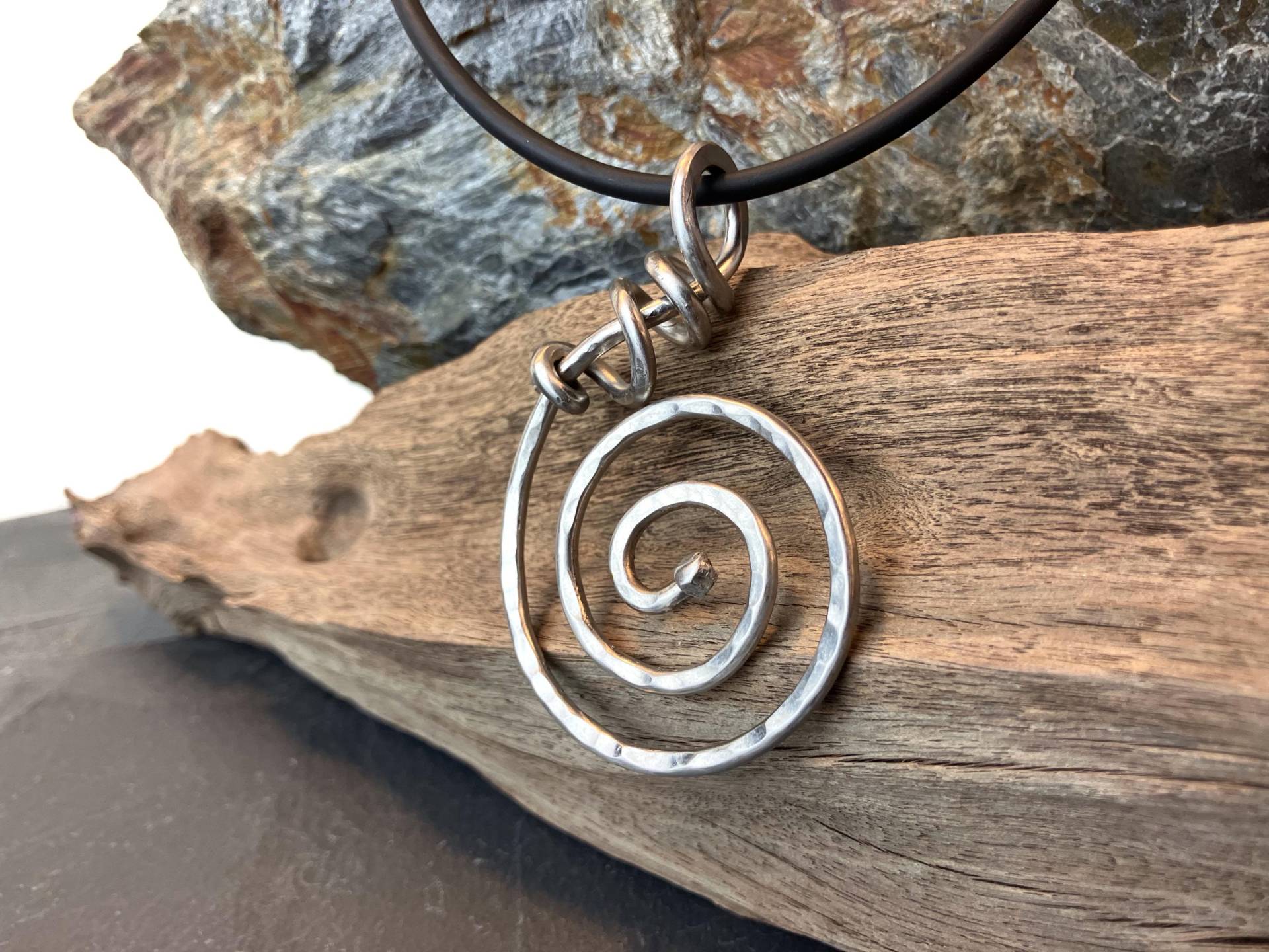 Spirale Aus Edelstahl Geschmiedet - Ketten Anhänger Unikat von EmporioPapageno