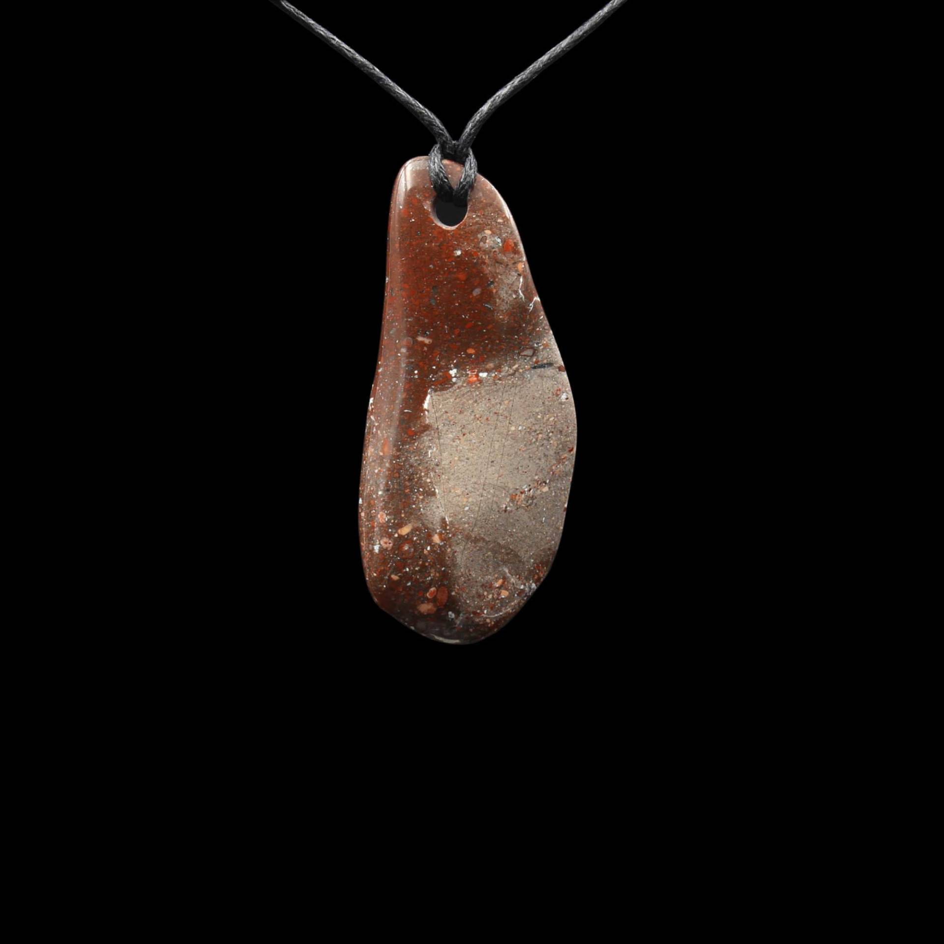 Roter Jaspis Anhänger von EmporiumOrnamentum