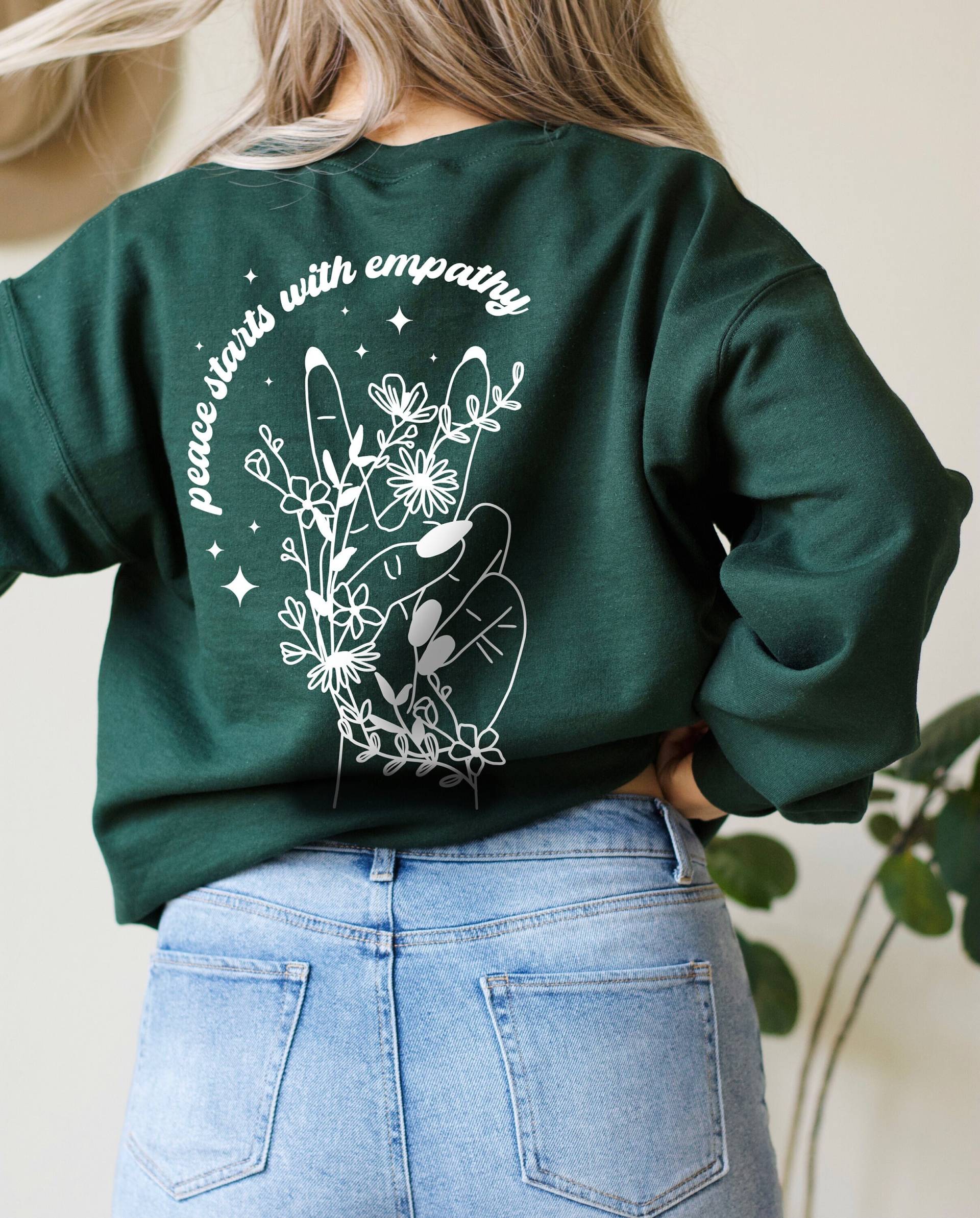 Be Kind Sweatshirt Good Energy Shirt A Human Empathy Y2K Hoodie Vsco 90S Nostalgie One Day At Time Egirl Y2K Top von EmpowrWear