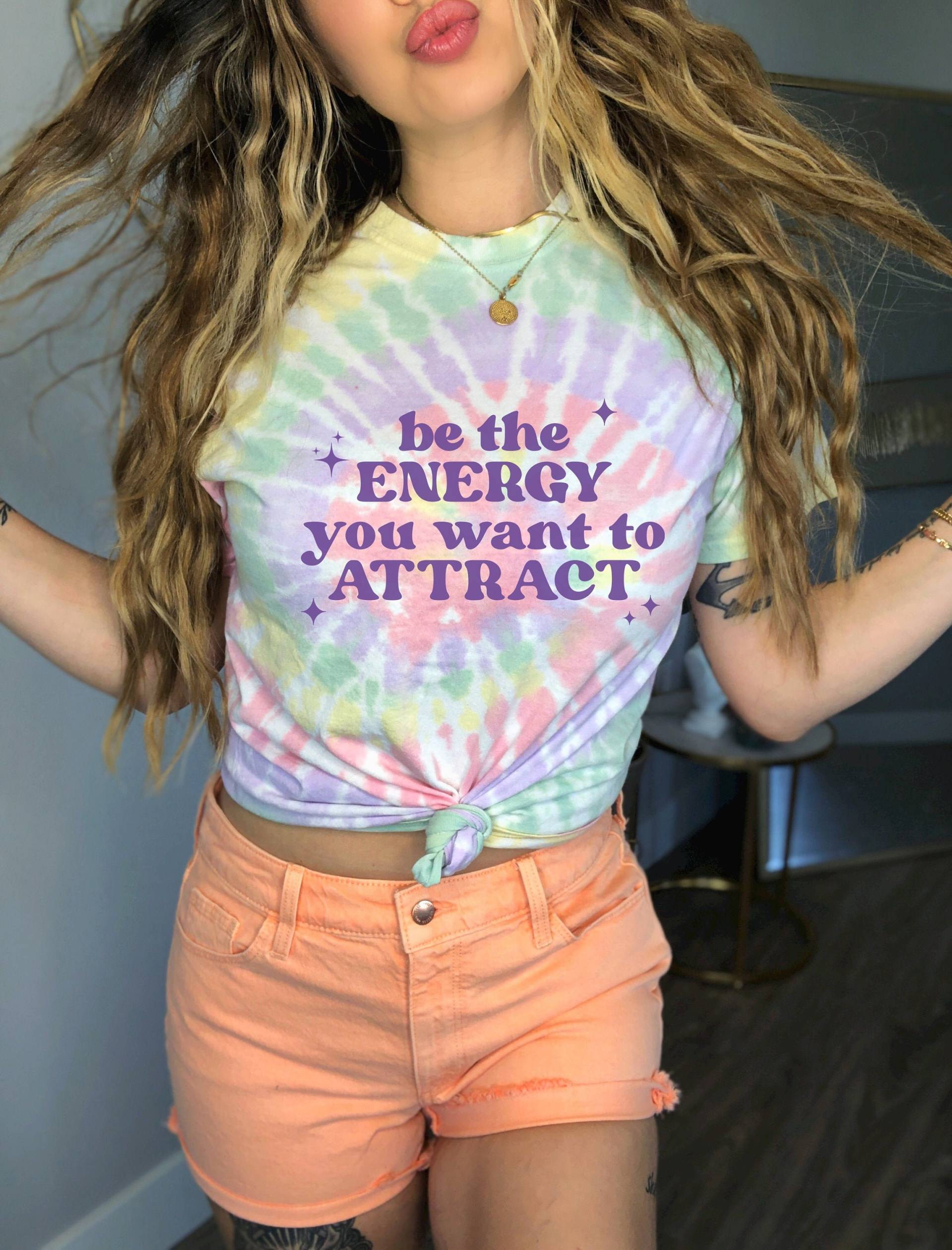 Tye Dye Shirt Good Energy Be A Kind Human Empathy Sweatshirt Y2K Hoodie Vsco 90Er Nostalgie One Day At Time Egirl Y2K Top von EmpowrWear