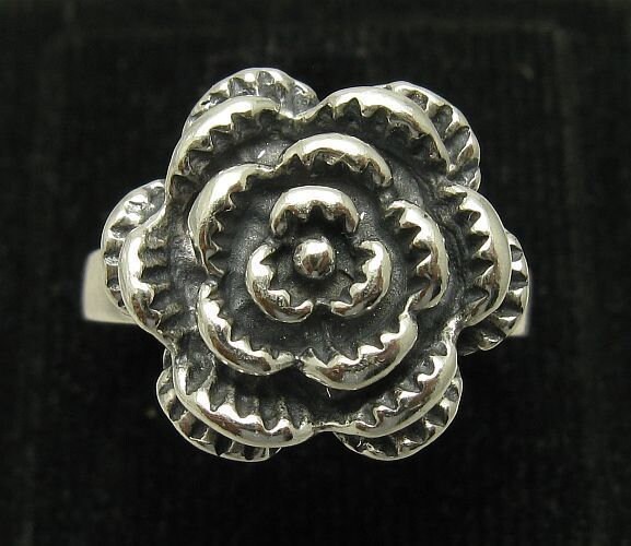 925 Silber Ring R001050 Oxidiert Blume von EmpressSilver