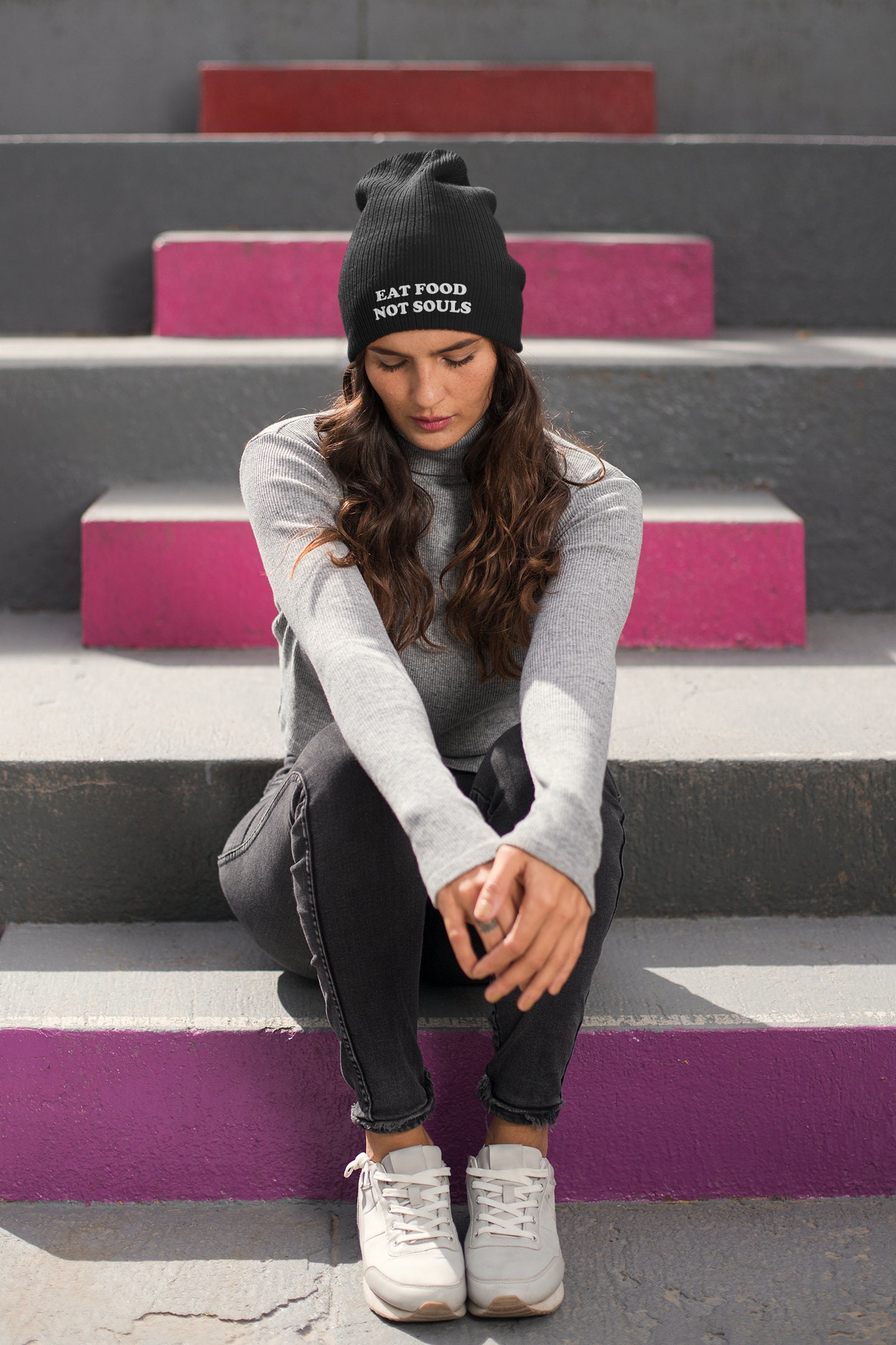 Essen Lebensmittel Nicht Seelen Beanie, Vegan Mütze, Vegan, Go Tierrechte, Pflanzenbasiert, Vegetarisch, Veganbekleidung, Fashio Essen Lebensmittel Nicht Seelen Beanie, Vegan Mütze, Vegan, Go Tierrechte, Pflanzenbasiert, Vegetarisch, Veganbekleidung, Fashio von EmptyCagesClothing