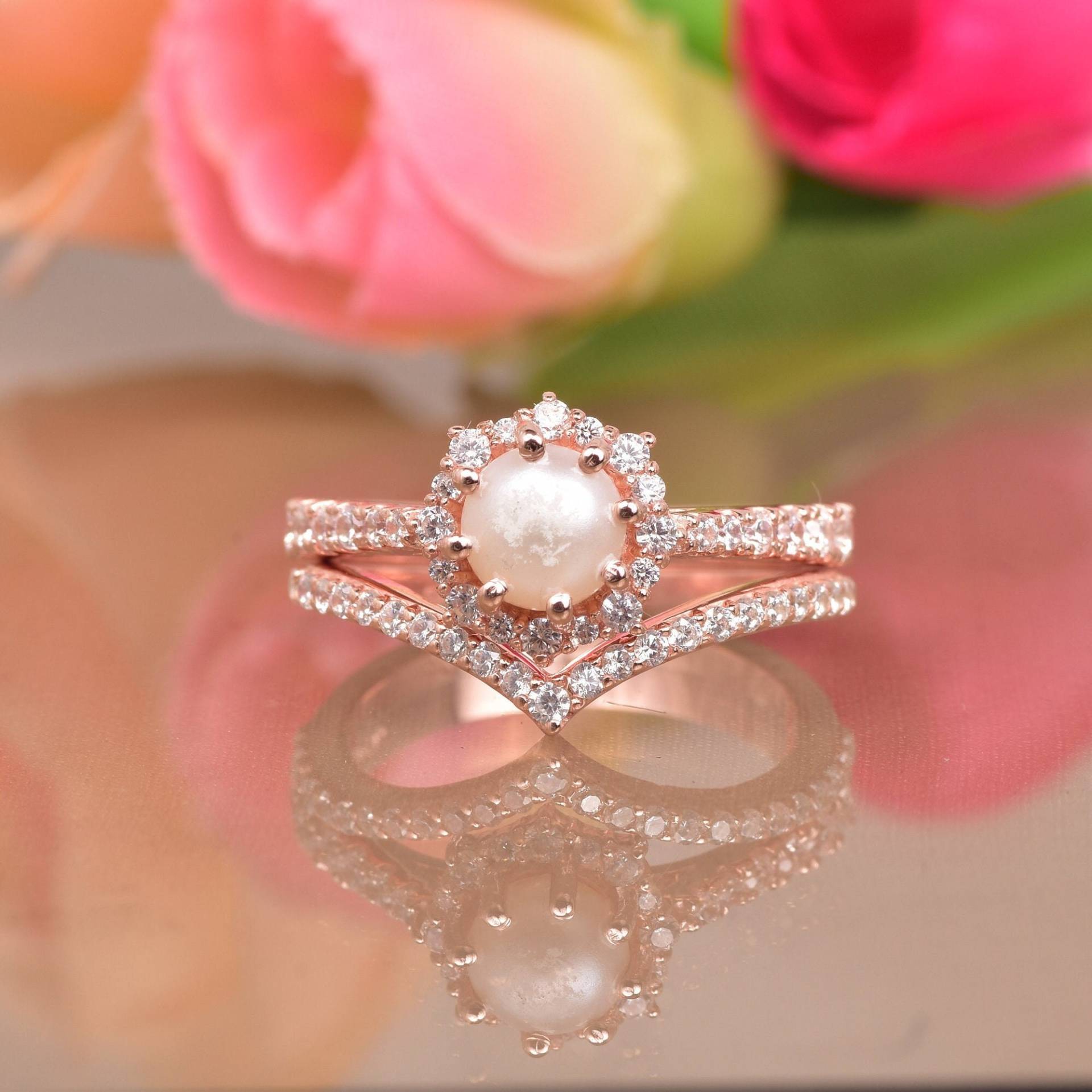 Einzigartige Perle Und Diamant Verlobungsring Set Rosegold Braut Natürliche Runde Ehering Art Deco Vintage Ring von Empyreanjewellers