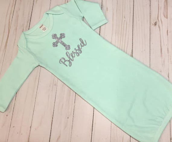 Personalisiertes Taufkleid Gesegneter Säugling Taufe Andenken von EmsMonogramsKids