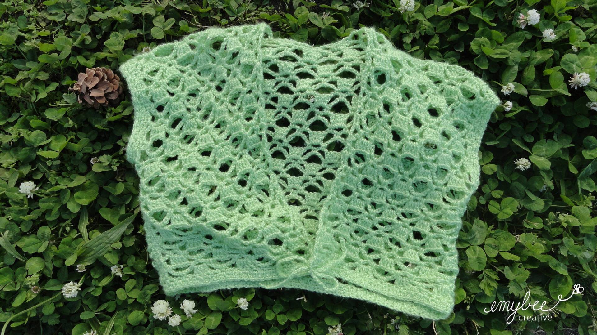 Schöner Gehäkelter Shrug/Bolero/Pullover/Jacke - Damen Lindgrün von EmyBeeCreative