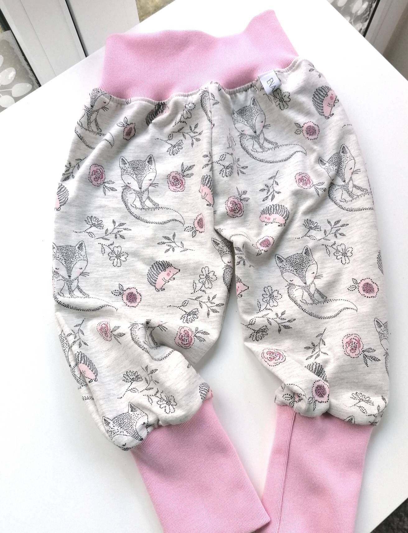 Mitwachshose Babyhose Pumphose Grau Mit Rosa Bündchen Fuchs Und Igel Gots Ökotex von EnableDesigns