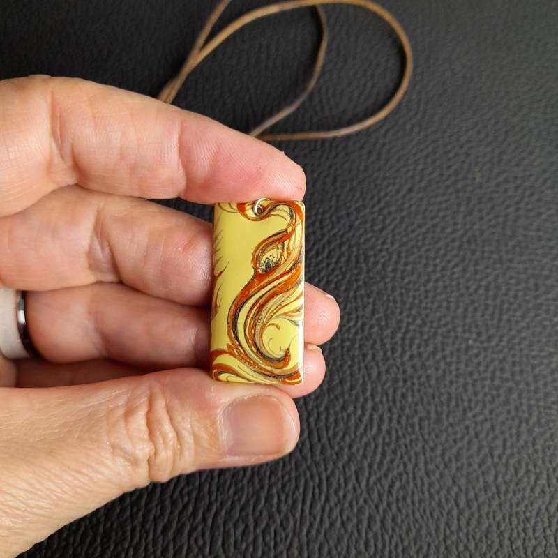 Außergewöhnliche Halskette Mit Heilstein, Handbemalt, Emaille Auf Kupfer, Einzelstück, Schmuck Für Frauen, Minimalistisch, Selbstgemacht von EnamelAnn